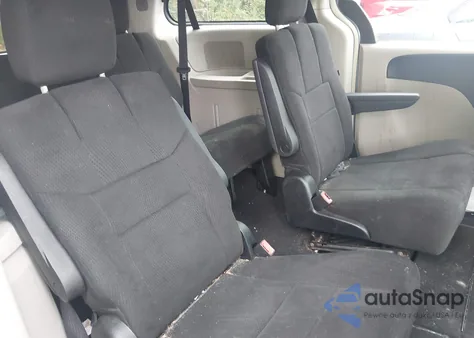 2011 Chrysler Town & Country Touring z USA, uszkodzony, nr VIN 2A4RR5DG9BR770959